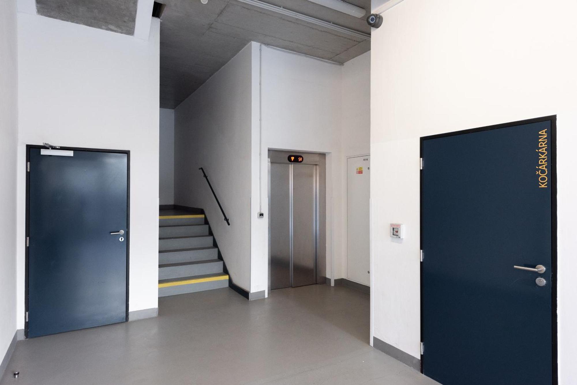 Modern Loft-apartments In Apartmán